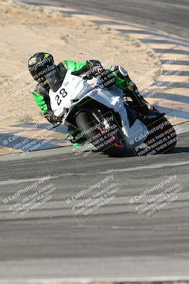 media/Dec-07-2025-CVMA (Sun) [[3e7d2de5dc]]/Race 7-Formula Lightweight Twins Shootout/